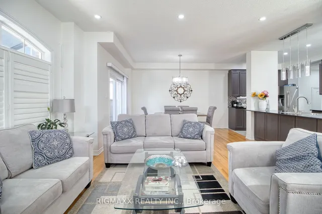 Additional image 16 of 53 Lola Cres