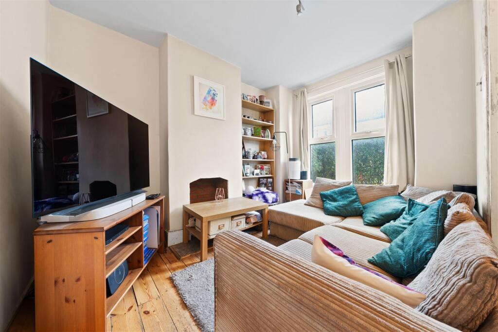 Additional image 7 of Gloucester Road, Croydon