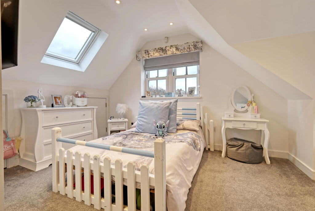 Additional image 18 of Marks Farm Lane, Rettendon Common