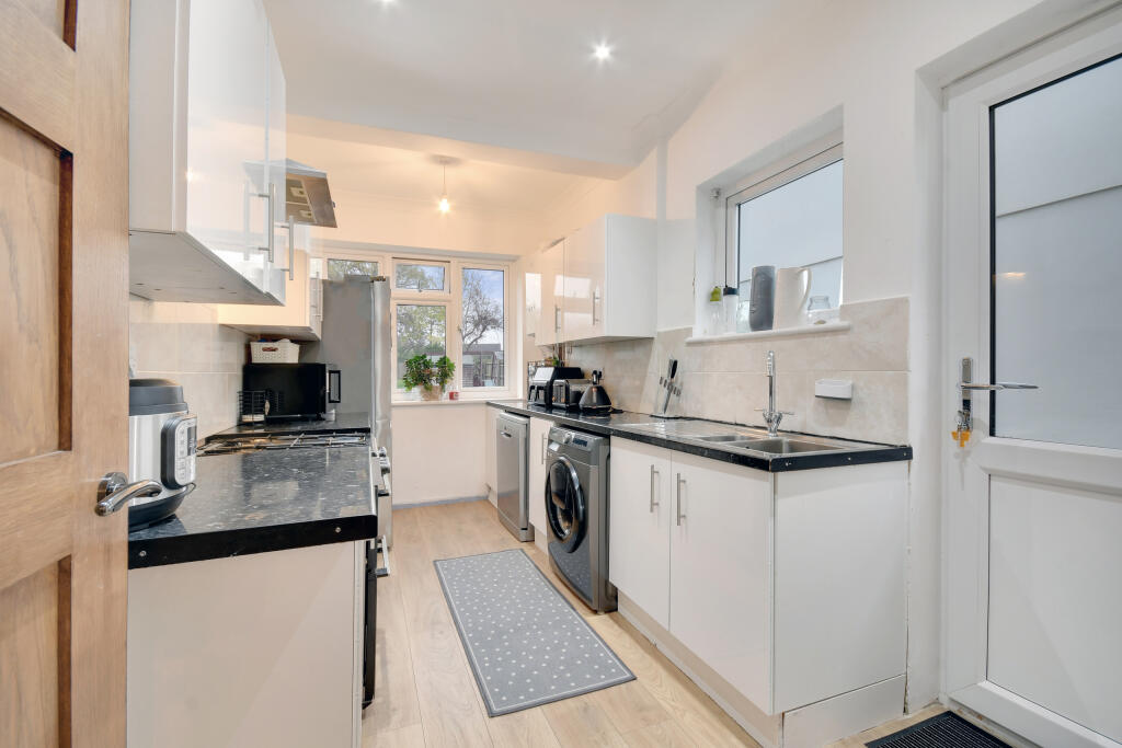 Additional image 17 of Galleywood Road, Chelmsford