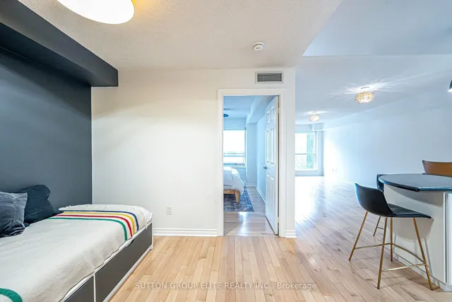 Additional image 20 of 250 Wellington St Unit 636