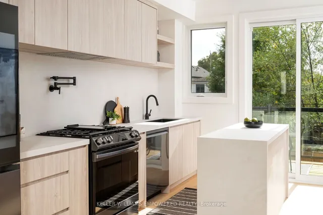 Additional image 7 of 107A Holborne Ave