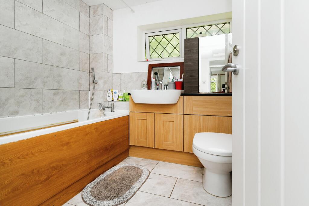 Additional image 16 of Wistaria Close, Pilgrims Hatch, Brentwood, Essex, CM15