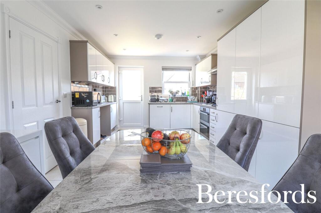 Additional image 3 of Guelder Rose, Dunmow, CM6