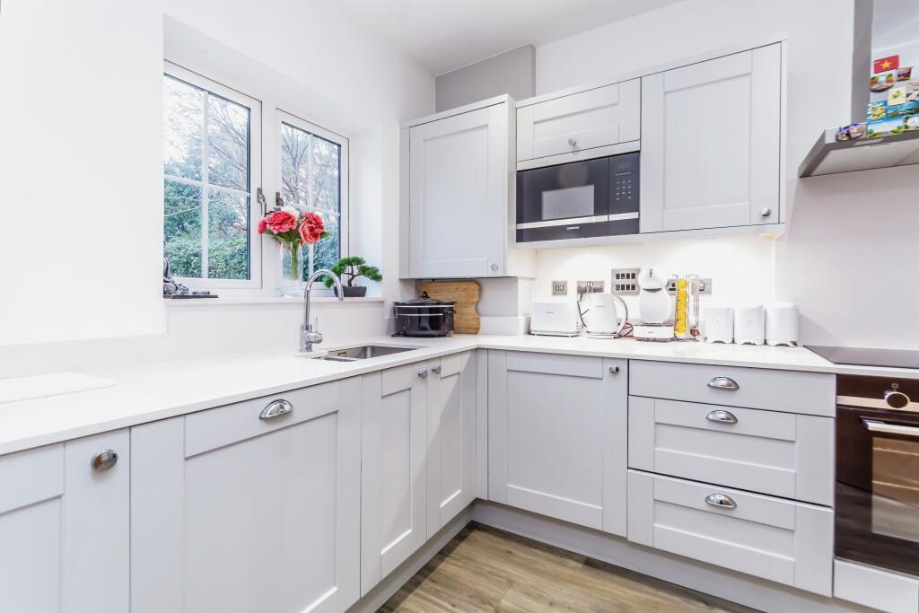 Additional image 18 of Gatiers Lane, Caterham, Surrey, CR3