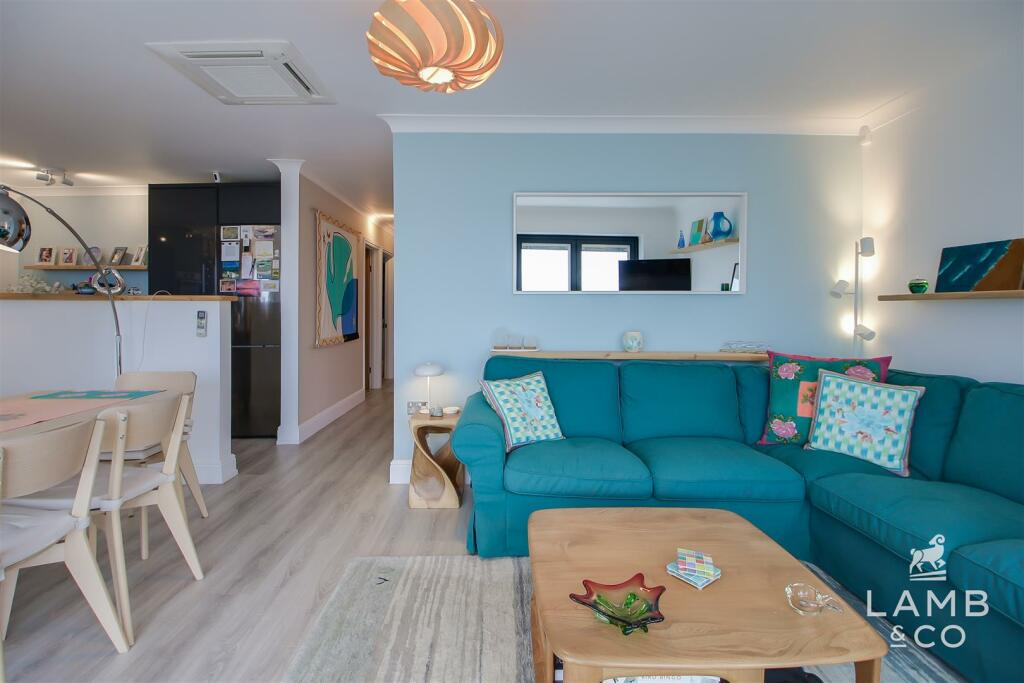 Additional image 15 of Eastern Promenade, Point Clear Bay