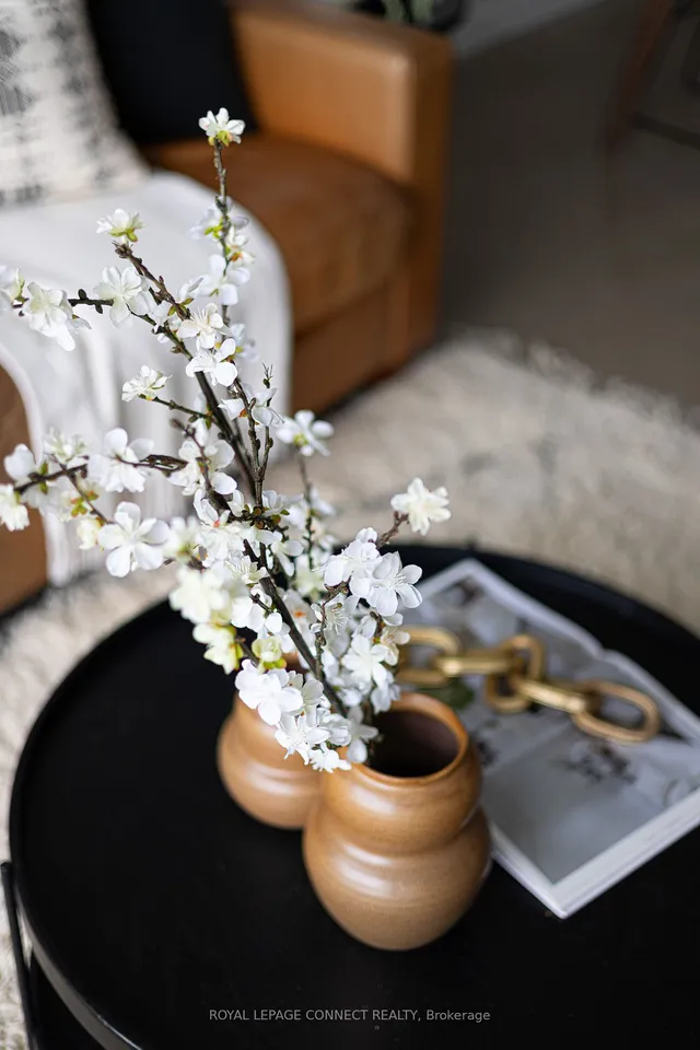 Additional image 11 of 510 King St Unit 807