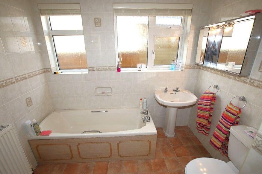 Additional image 8 of Aylesbury Drive, Holland on Sea, CO15