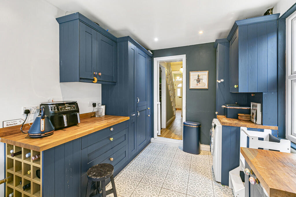 Additional image 11 of Dering Road, Croydon