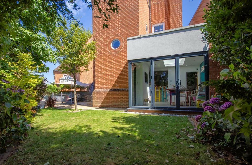 Additional image 21 of Drovers Mead, Warley, Brentwood, Essex, CM14