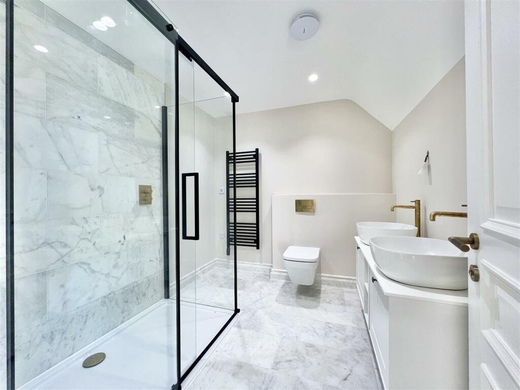 Additional image 14 of Ingatestone Road, Stock