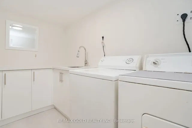 Additional image 28 of 327 Balmoral Dr