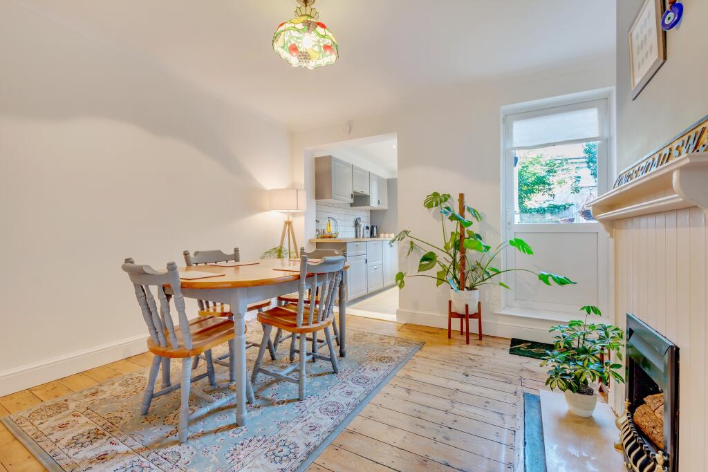 Additional image 12 of Grove Road, Old Moulsham, Chelmsford