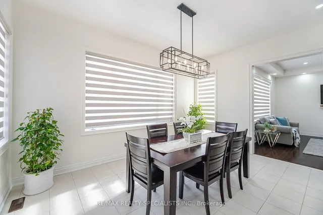 Additional image 12 of 42 Balloon Cres