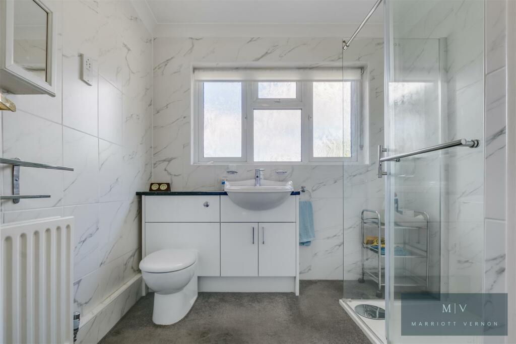 Additional image 6 of Mountwood Close, South Croydon