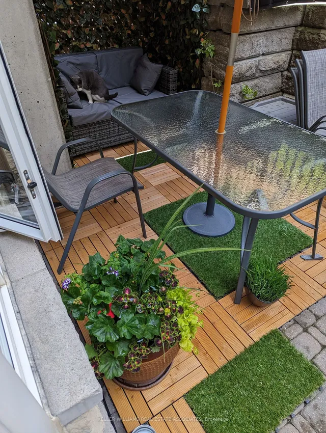 Additional image 22 of 34 Western Battery Rd Unit 421