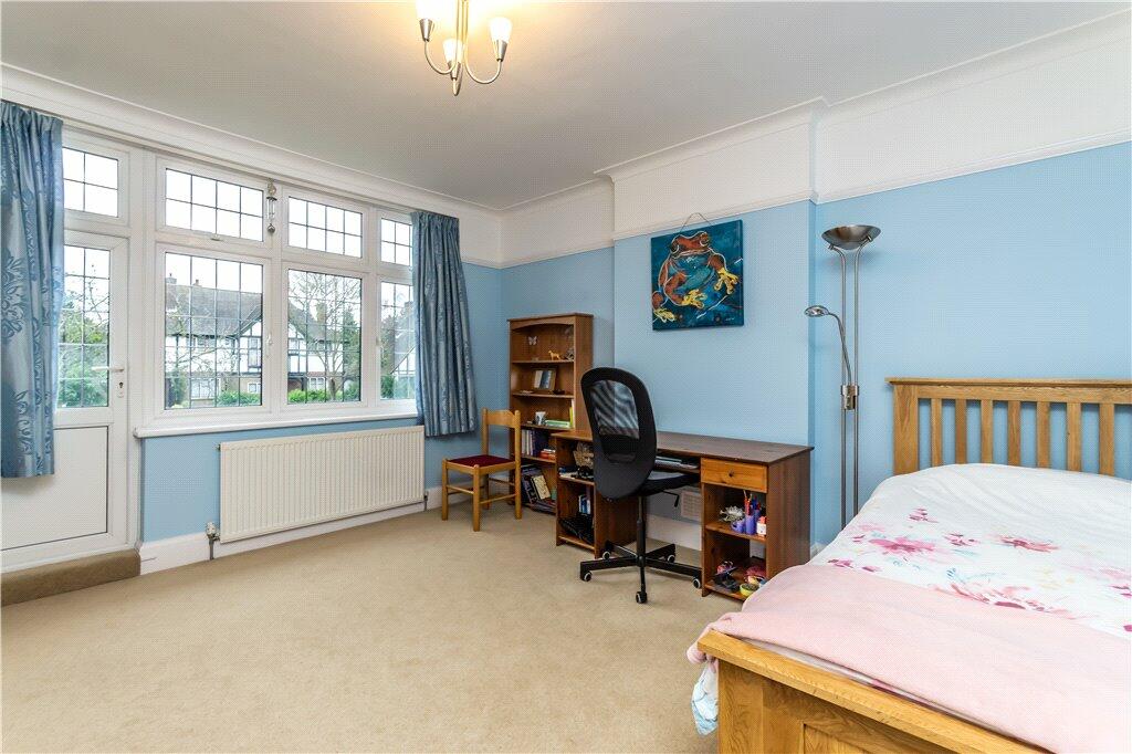 Additional image 20 of Fitzjames Avenue, Croydon, CR0