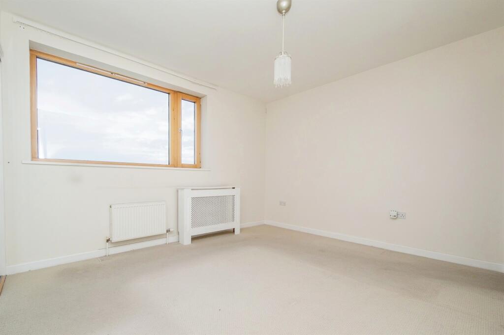 Additional image 8 of Lower Marine Parade, Dovercourt, Harwich