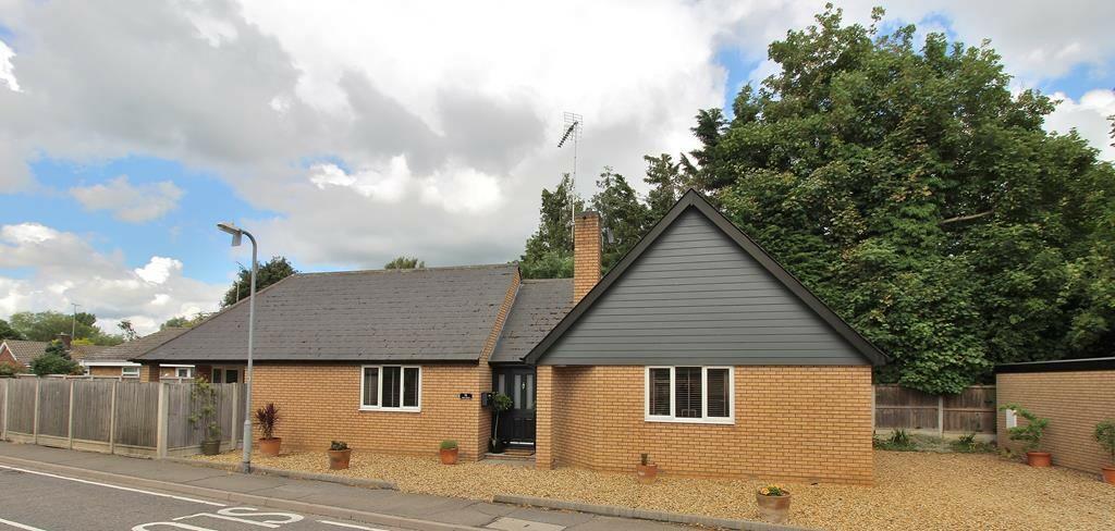 Primary image of Oak Road, Rivenhall, CM8