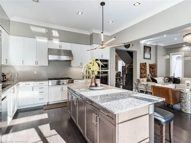 Additional image 19 of 10 Vineyard Drive