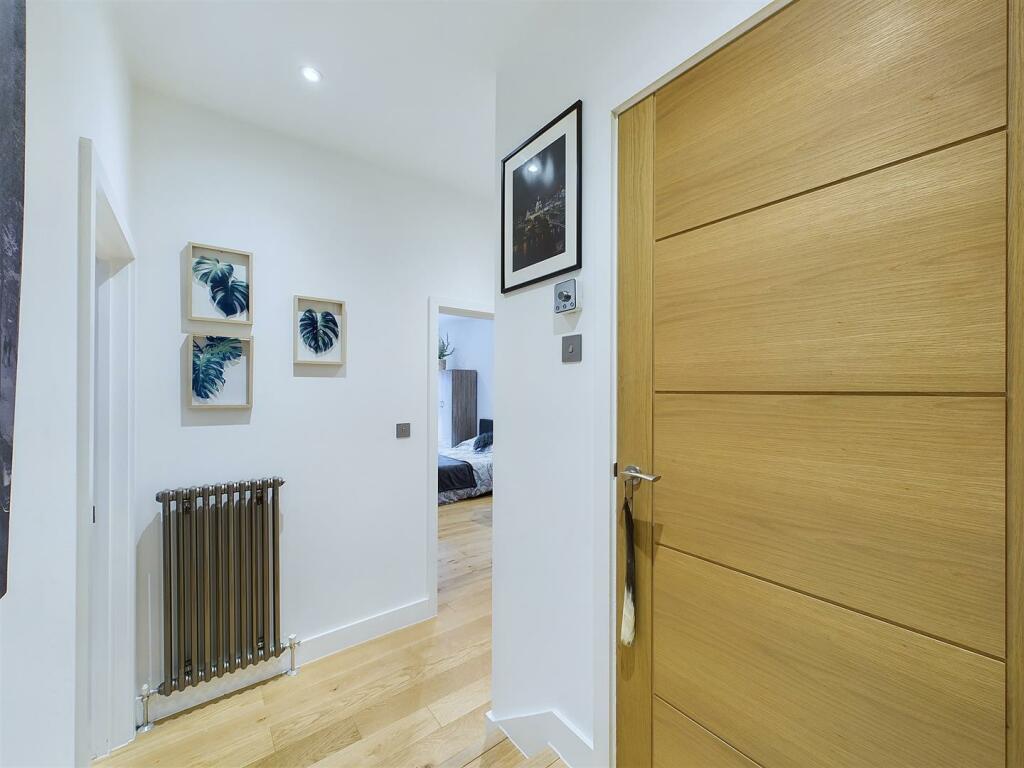 Additional image 11 of High Street, Croydon