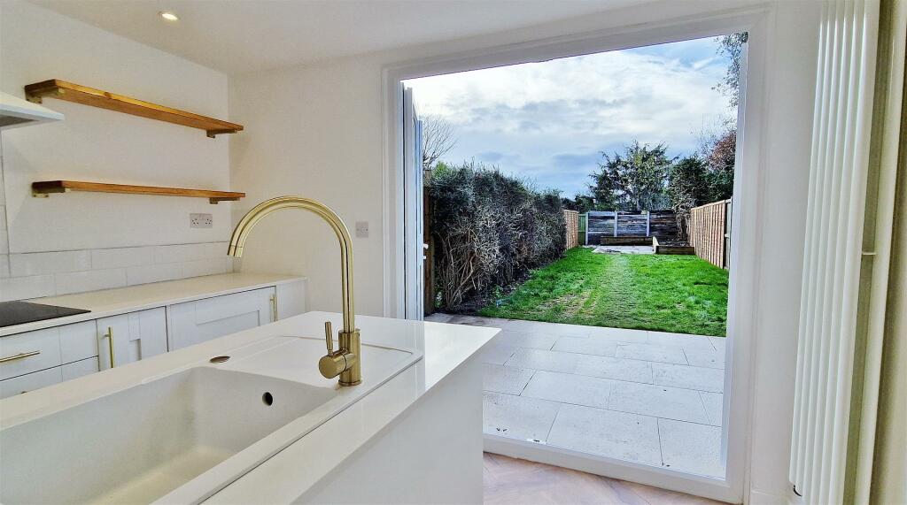 Additional image 15 of Pole Barn Lane, Frinton-On-Sea