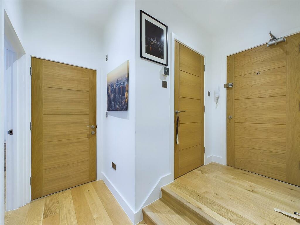 Additional image 4 of High Street, Croydon