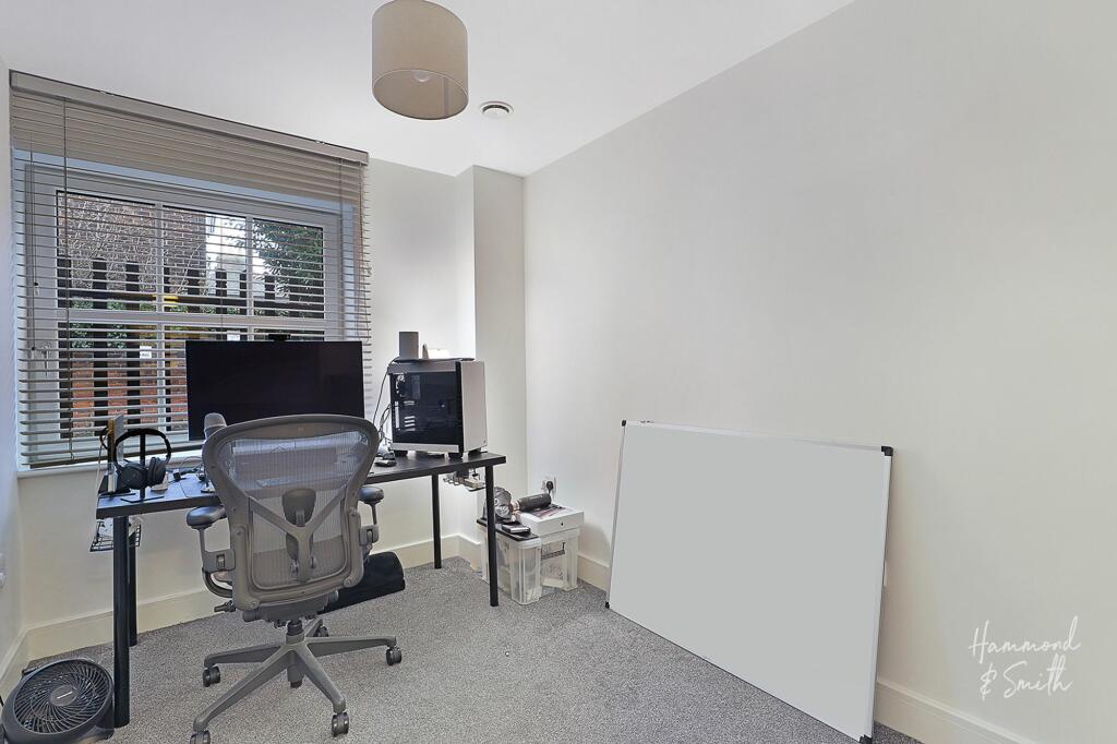 Additional image 10 of Hemnall Street, Epping, CM16