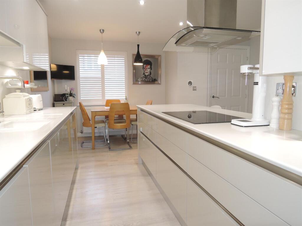 Additional image 7 of Hakewill Way, Colchester