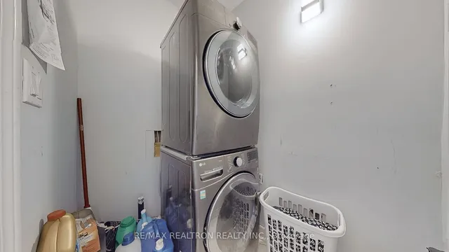 Additional image 26 of 53 Lampman Dr