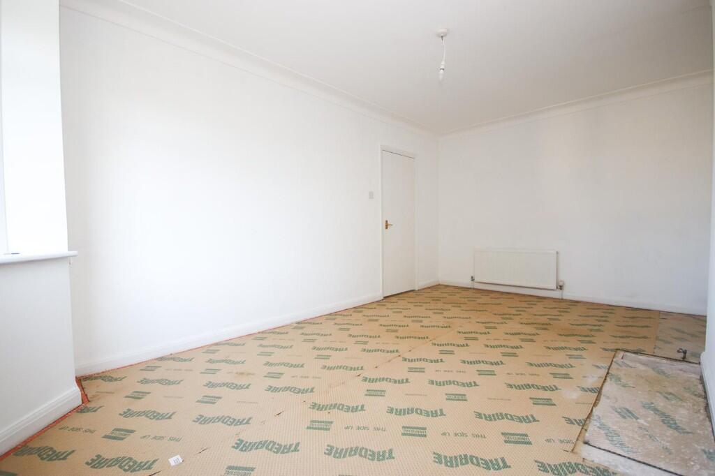 Additional image 4 of Crushes Close, Hutton, Brentwood, Essex, CM13
