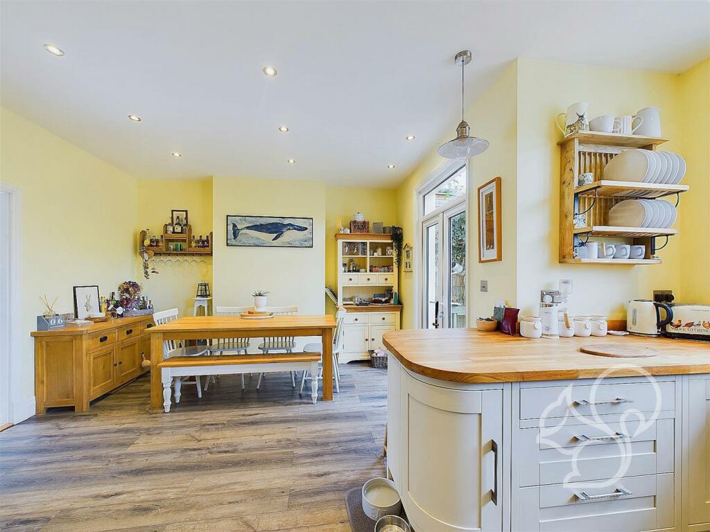 Additional image 11 of Fairhaven Avenue, West Mersea