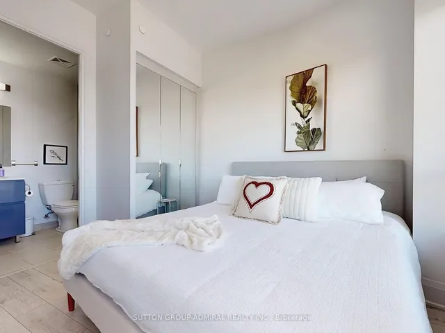 Additional image 17 of 36 Park Lawn Rd Unit 4205