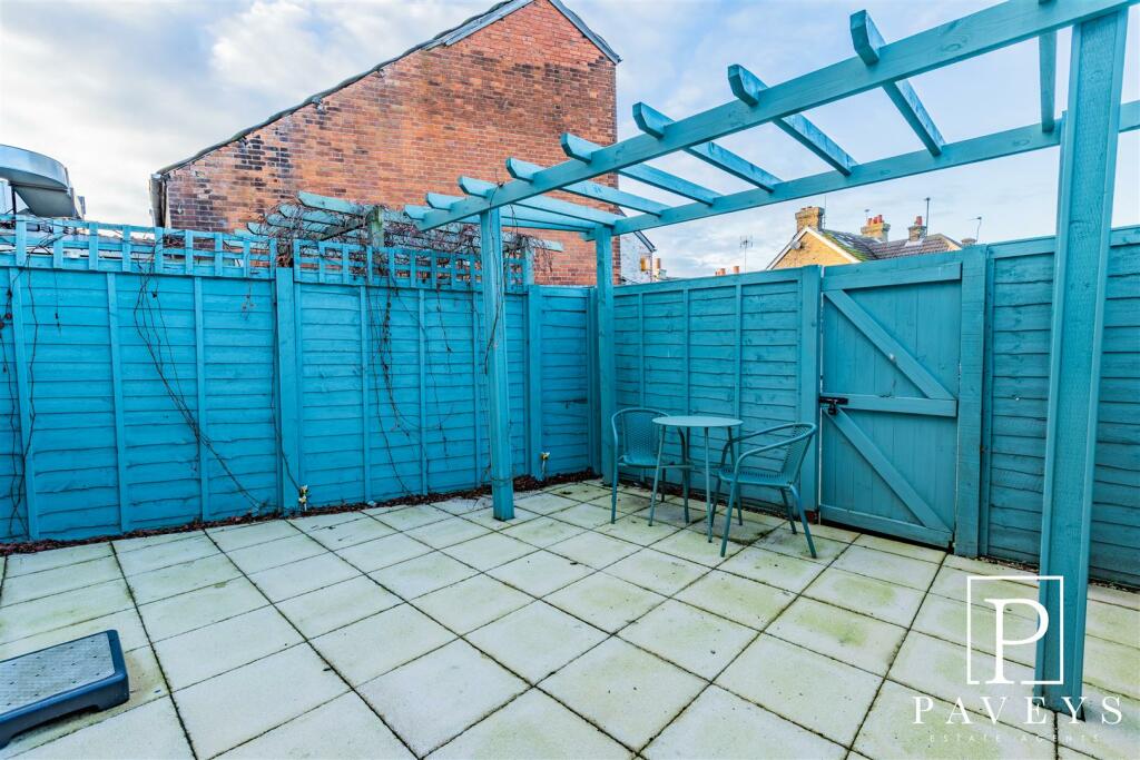 Additional image 14 of High Street, Walton On The Naze