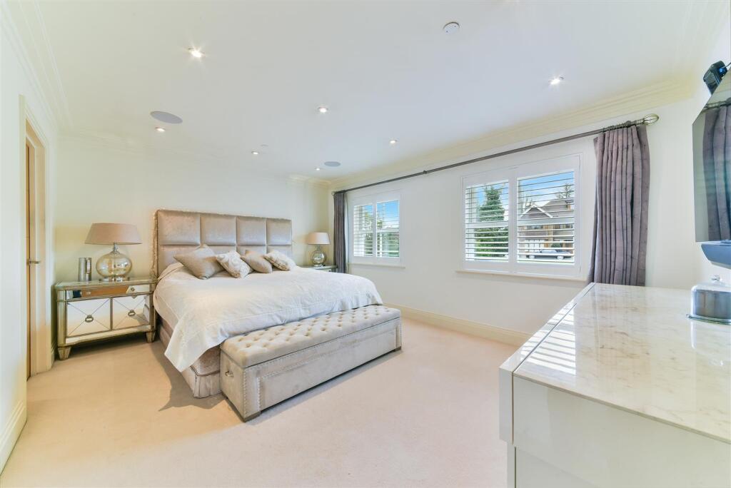 Additional image 16 of High Oaks Close, Coulsdon