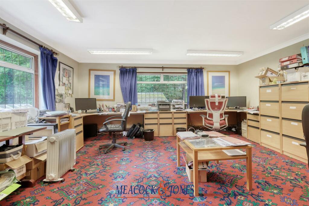 Additional image 18 of Mores Lane, Pilgrims Hatch, Brentwood