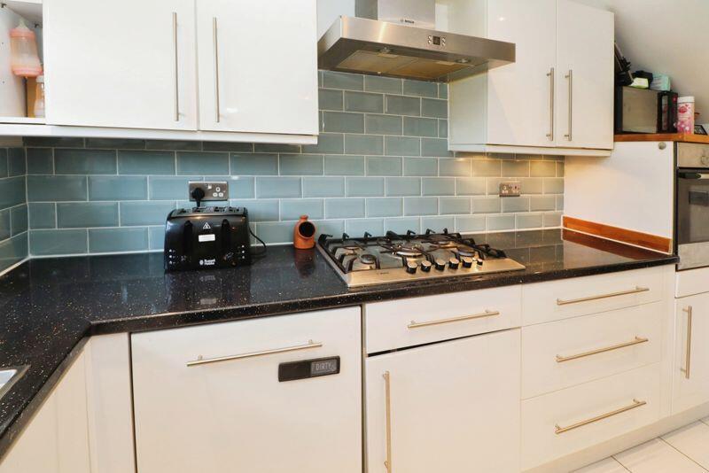 Additional image 14 of Old Ferry Road, Wivenhoe, Colchester CO7