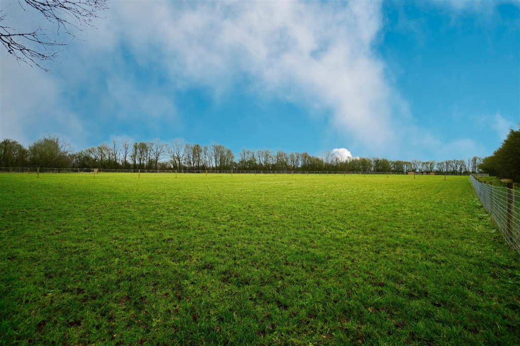 Additional image 11 of Felsted, Dunmow