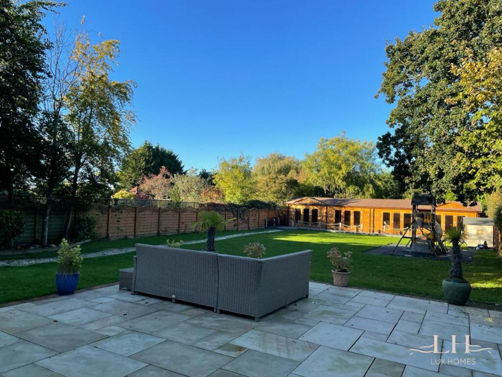 Additional image 52 of Coxtie Green Road, Brentwood