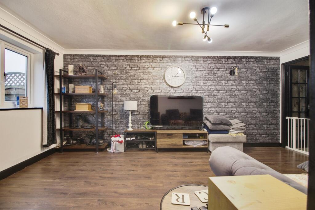 Additional image 2 of Shawbridge, Harlow