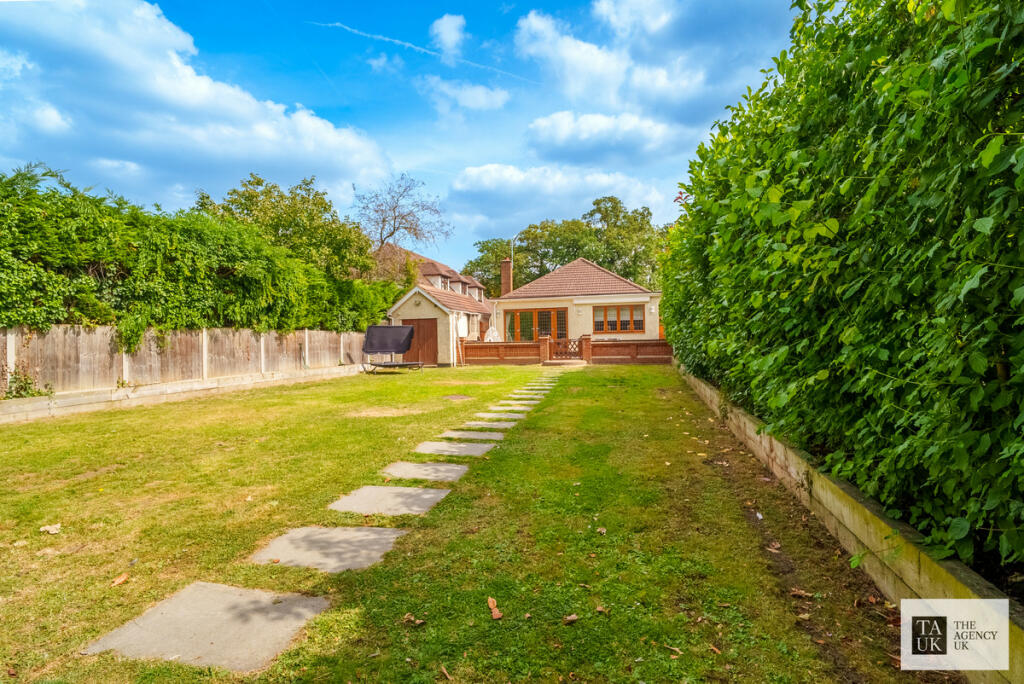 Additional image 16 of Nags Head Lane, Brentwood, CM14