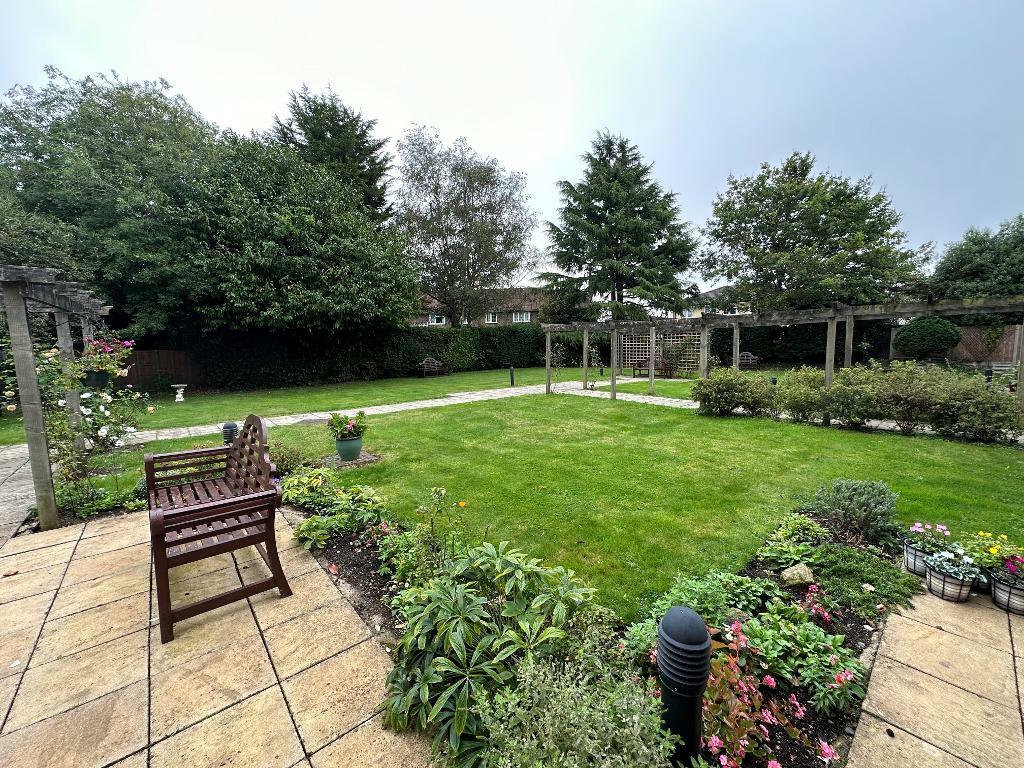 Additional image 9 of Limpsfield Road, Warlingham, Surrey, CR6 9RL