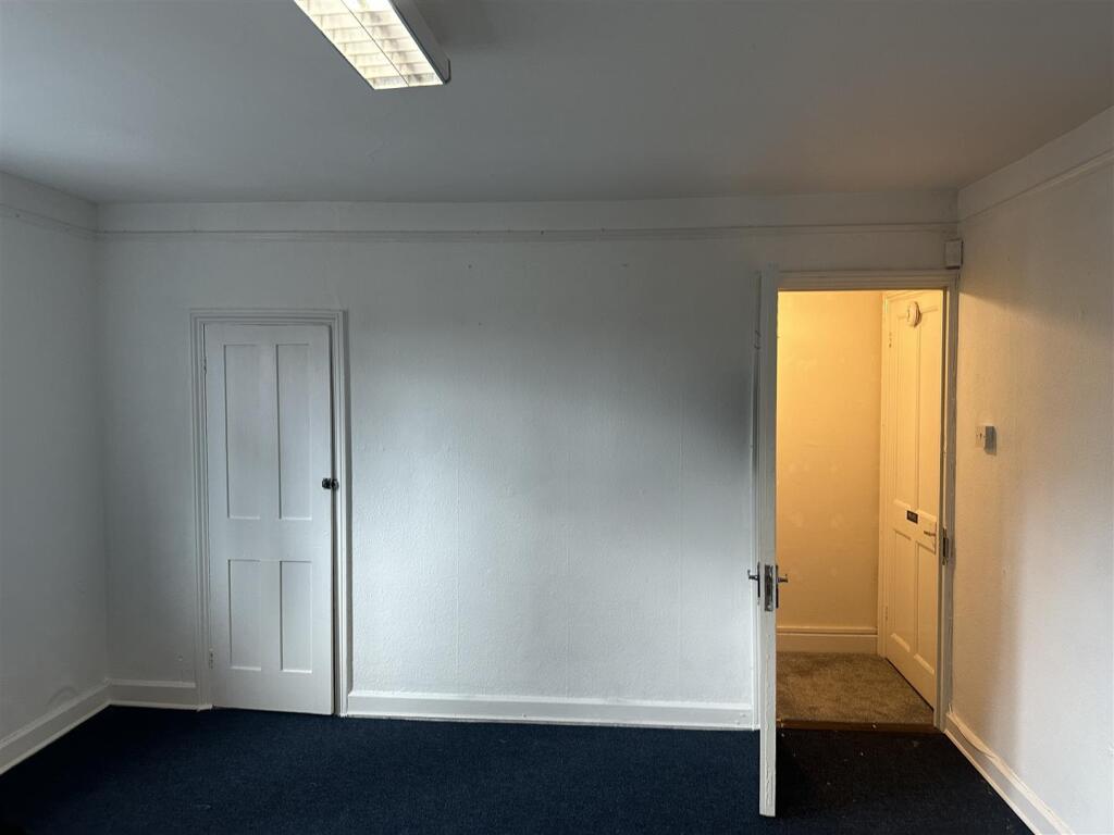 Additional image 12 of Braintree