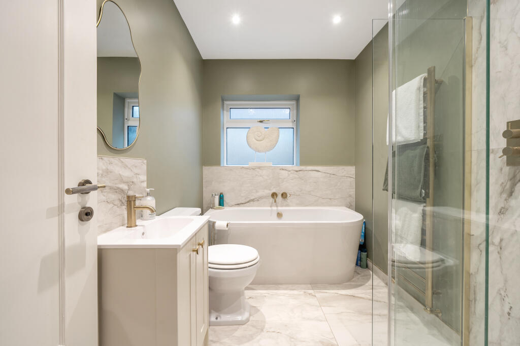 Additional image 6 of Coulsdon Road, Coulsdon, CR5