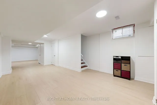 Additional image 35 of 16 Sculptor St