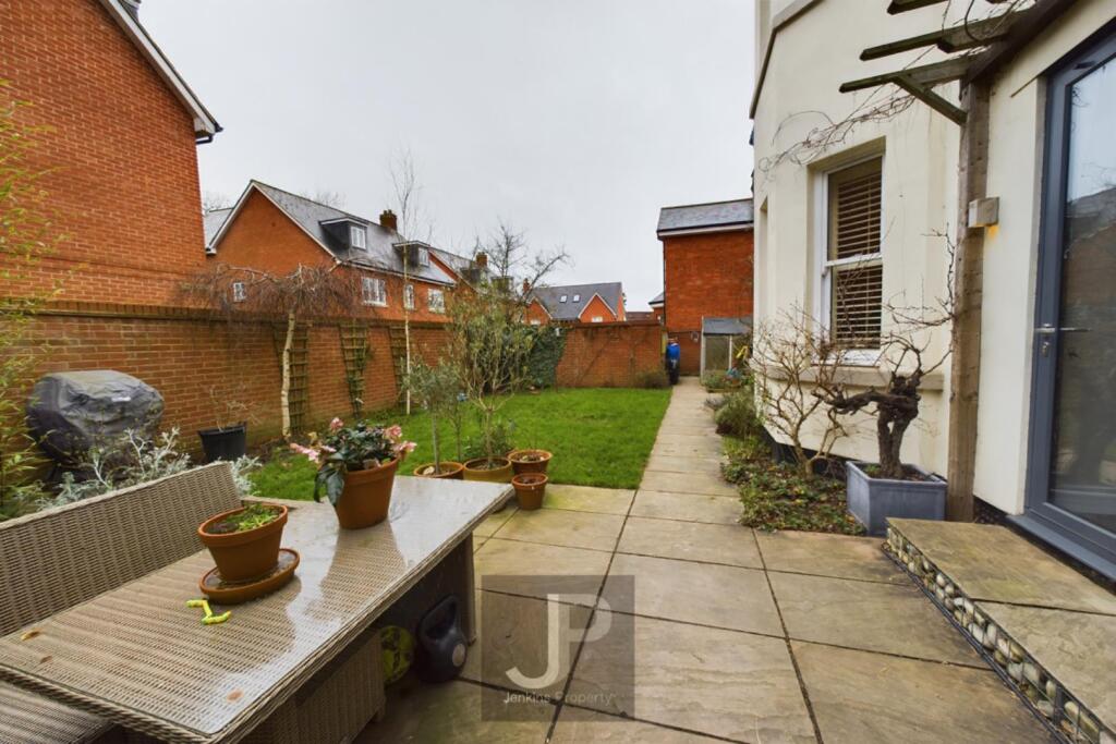 Additional image 17 of Kensington Way, Brentwood