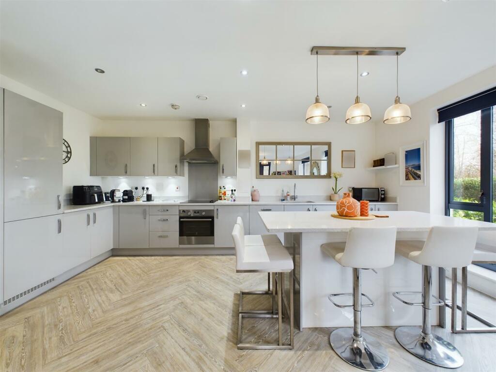 Additional image 15 of Iron Railway Close, Coulsdon