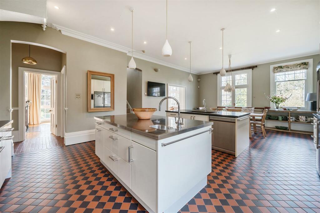 Additional image 44 of How Lane, Chipstead