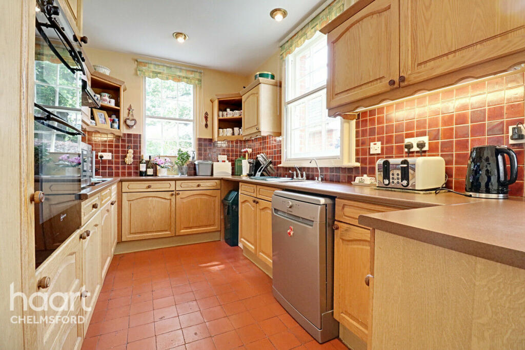 Additional image 22 of Roxwell Road, Chelmsford