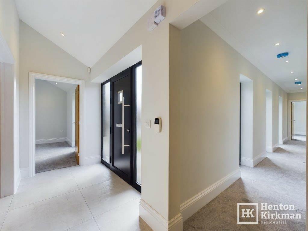 Additional image 16 of Broomhills Chase, Little Burstead, Billericay, CM12 9TE